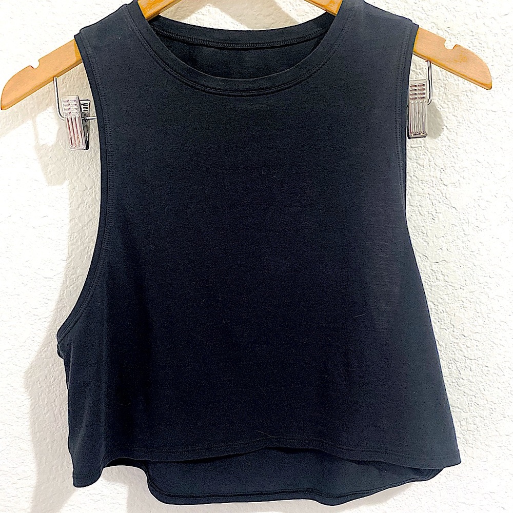 Lululemon Cut Black Crop Tank- (estimate) size 4